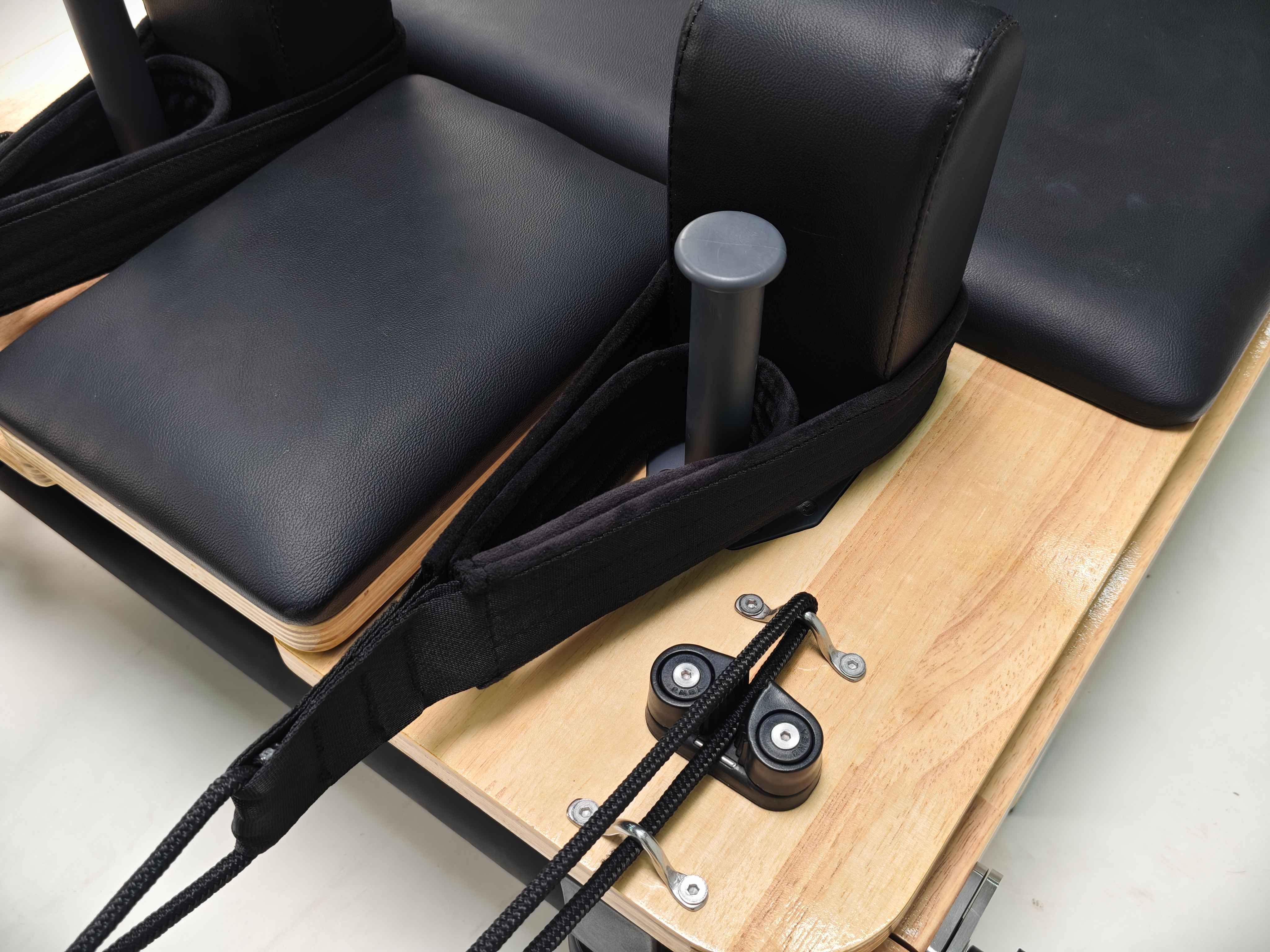 Premium Oak Foldable Pilates R - Pilates & Yoga Unleashed International Academy Yonkers avaliação e preço