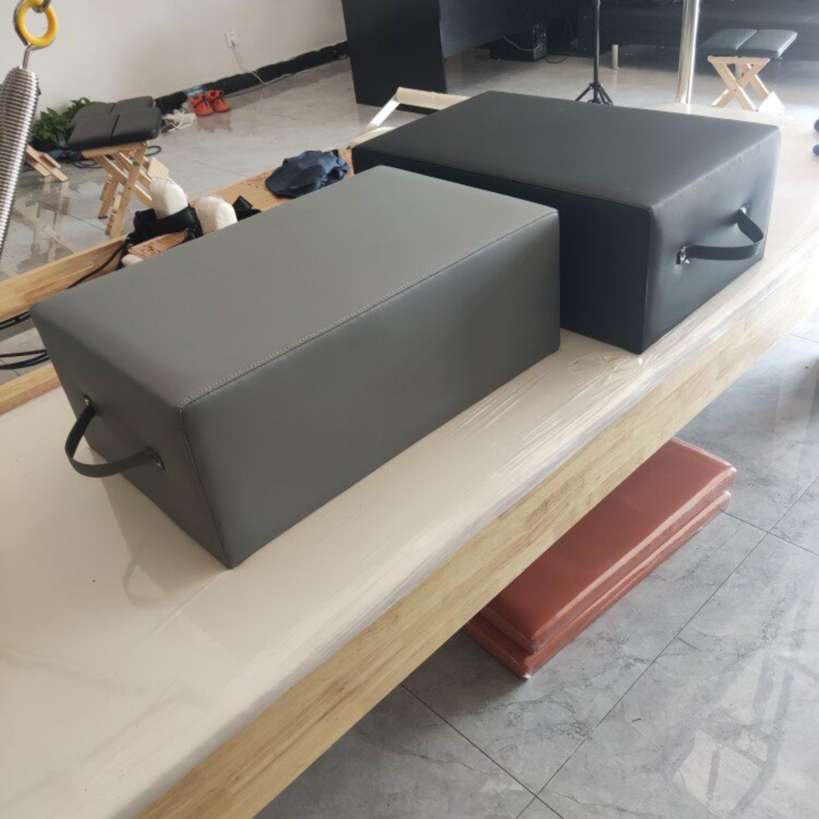 Pilates Central Box Upholstere - Pilates & Yoga Unleashed International Academy Yonkers avaliação e preço